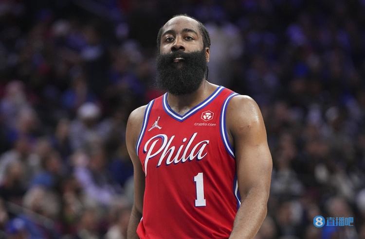 巴萨球员身价变更：拉菲尼亚下跌1000万欧，费尔明涨1000万欧（巴萨球员身价更新：拉菲尼亚下滑1000万欧，费尔明上涨1000万欧）