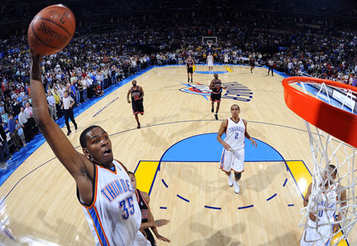 古蒂：阿隆索是最好的教练，他受到了不公平对待（古蒂力挺阿隆索：最佳主帅却遭不公对待）