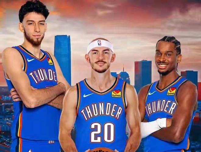 宝刀不老，齐达内在宇宙联赛中进球还送出一脚潇洒助攻（齐达内风采依旧，宇宙联赛破门并奉上潇洒助攻）