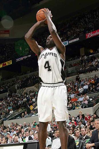 近5年五大联赛场均失球最少榜：皇马0.86球第1，国米0.88球第2（过去五年五大联赛场均丢球最少榜：皇马0.86领跑，国米0.88居次）